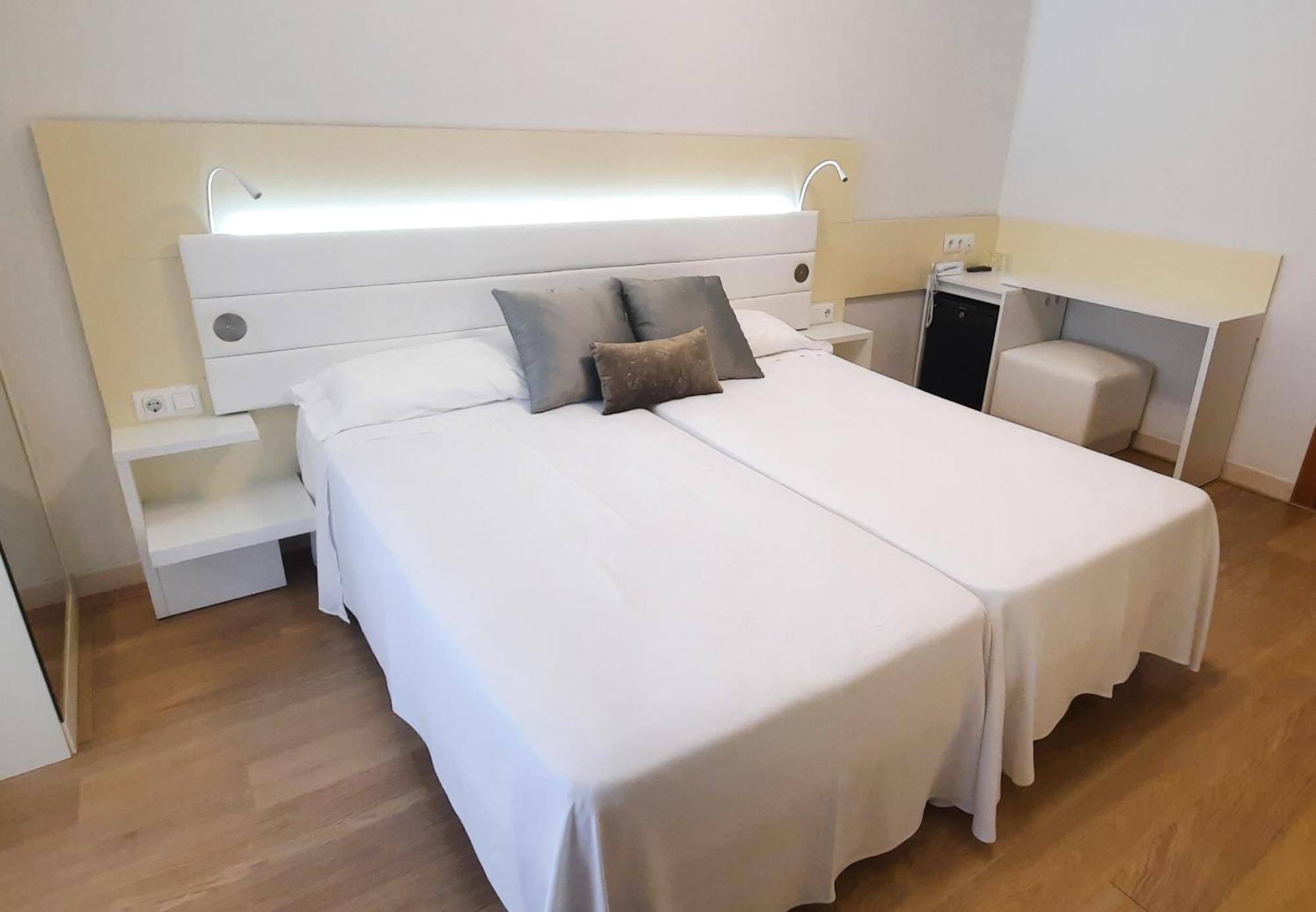 Monica Hotel Cambrils Værelse billede